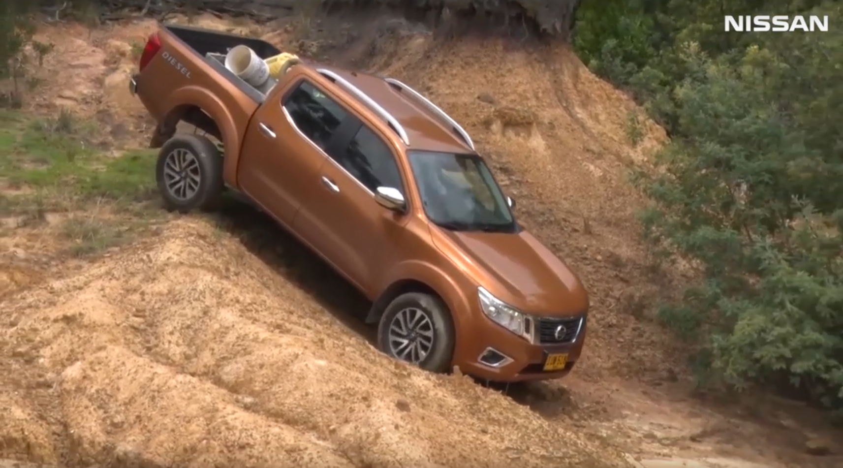 Nissan Frontier Reforestación