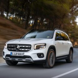 Mercedes-Benz-GLB-01